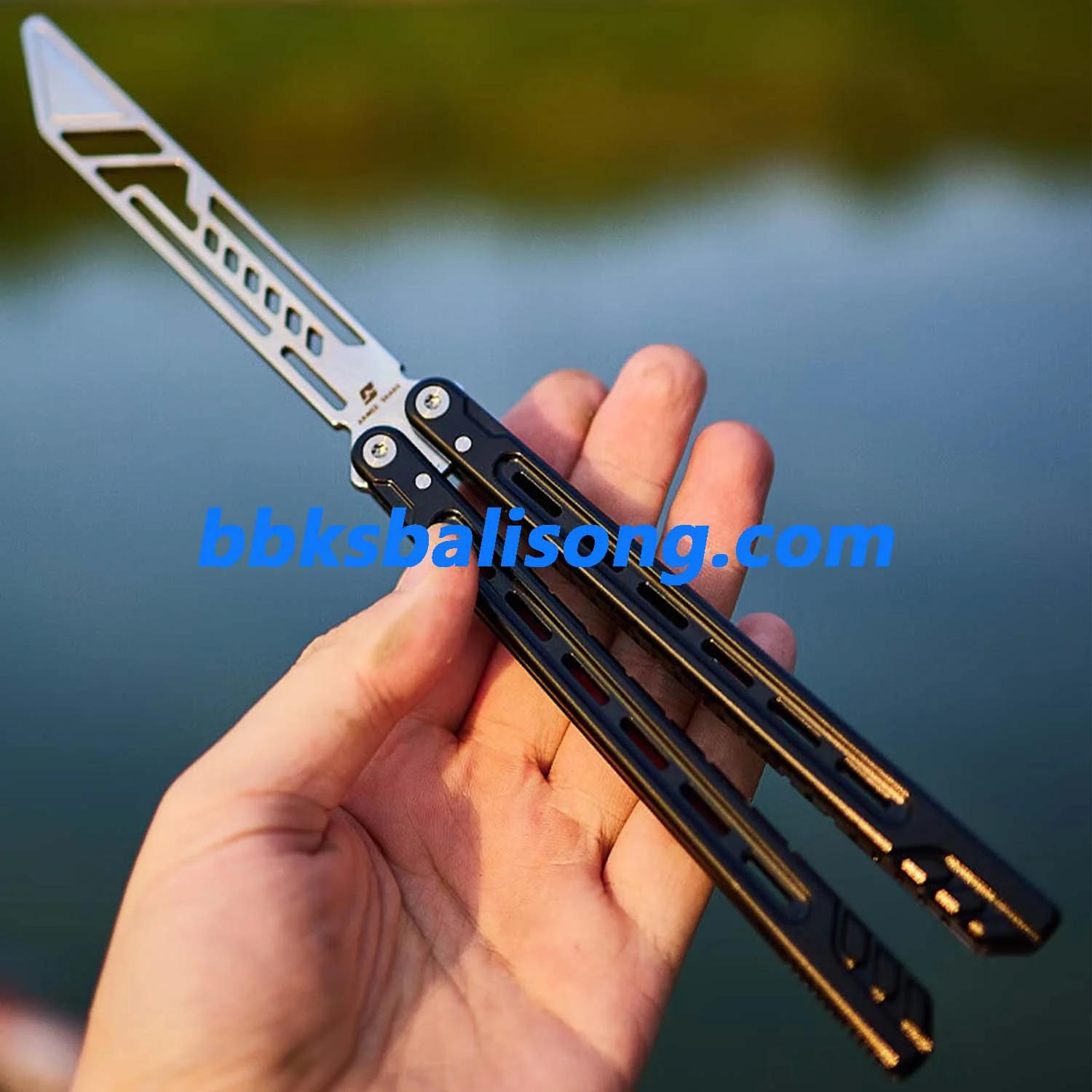 ARMED SHARK Athena Balisong Trainer 7075 Aluminum - Image 10