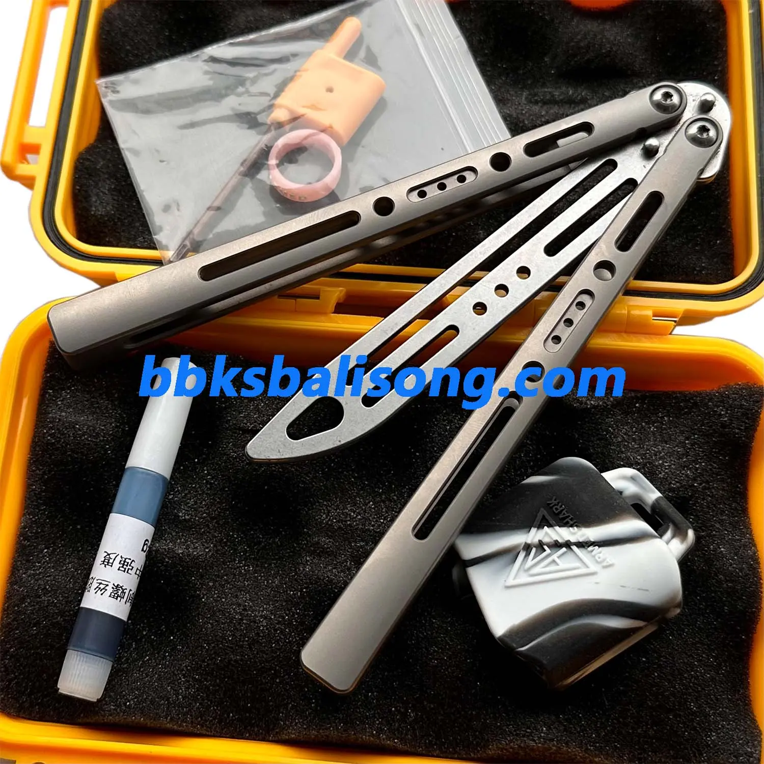 ARMED SHARK Sentinel Balisong Clone Titanium Handle - Image 3