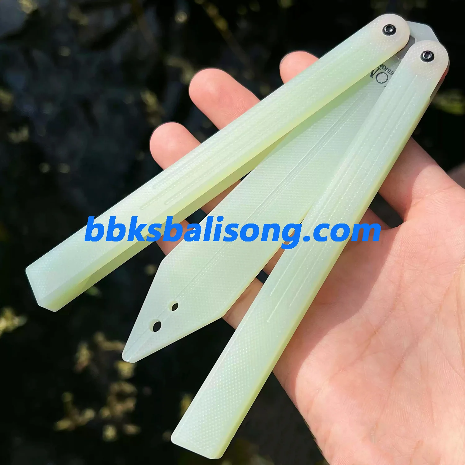Baliplus HOM G10ST Balisong Clone - Image 4
