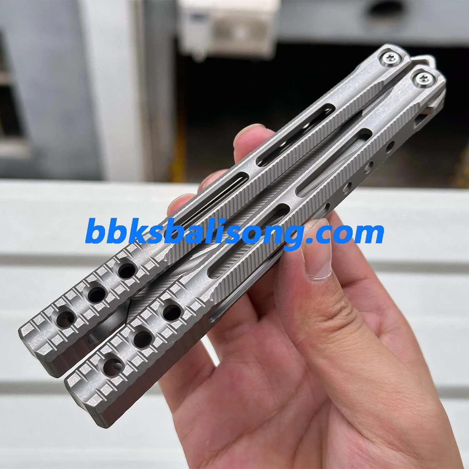 Baliplus Orca V1.5 Balisong Clone Titanium Handle Bushings System - Image 17