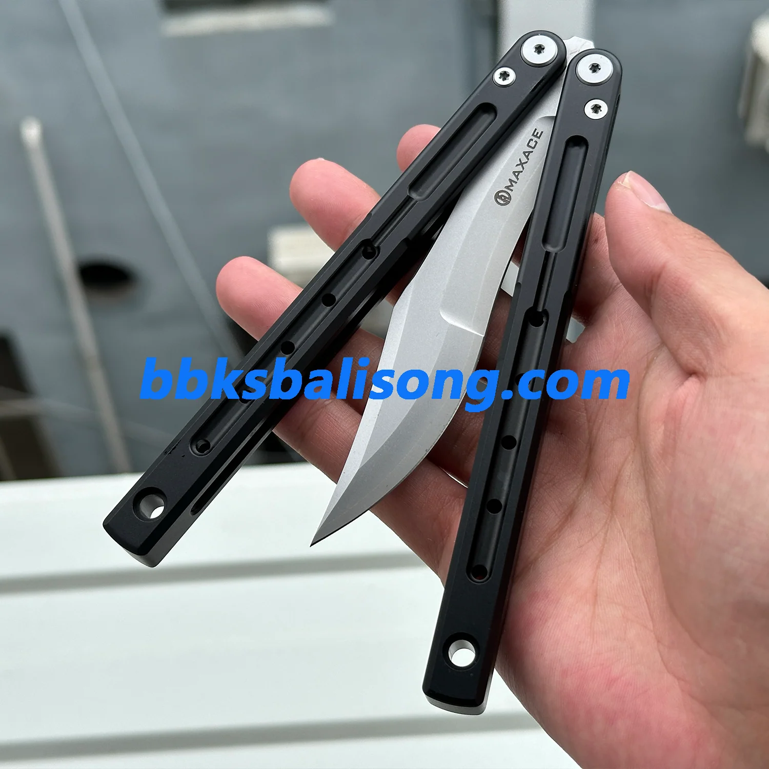 Maxace Phantom II Balisong Trainer 7075 Aluminium/Titanium Handle Bushings System - Image 4
