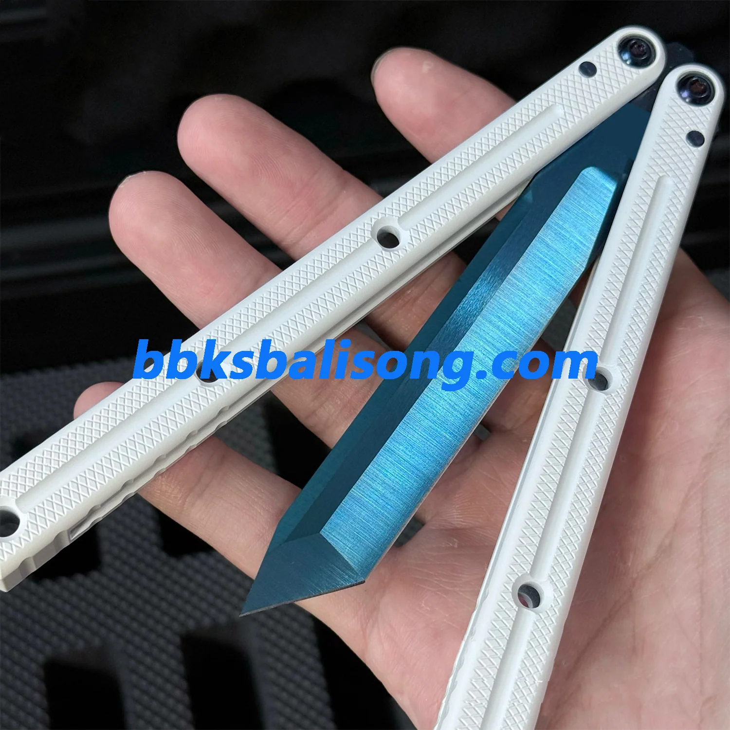 Baliplus Kraken V3 Balisong Clone Ceramic Coating Handle Sapphire Blade - Image 11