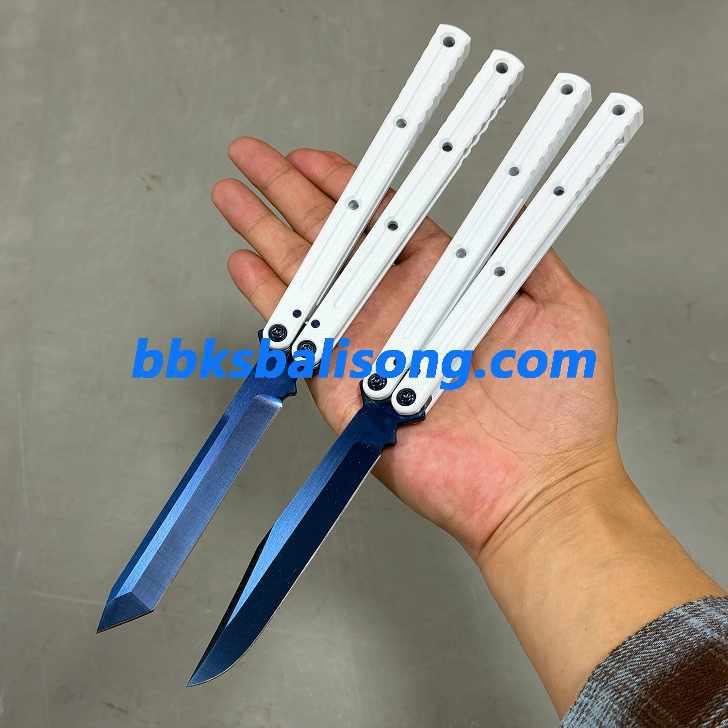 Baliplus Kraken V3 Balisong Clone Ceramic Coating Handle Sapphire Blade - Image 6