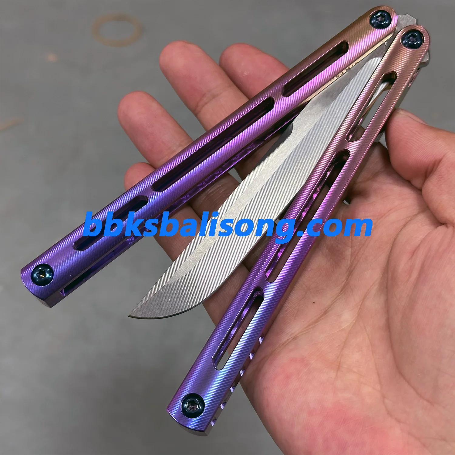 New Baliplus Tsunami V4 Balisong Clone Titanium Handle Bushings System - Image 4
