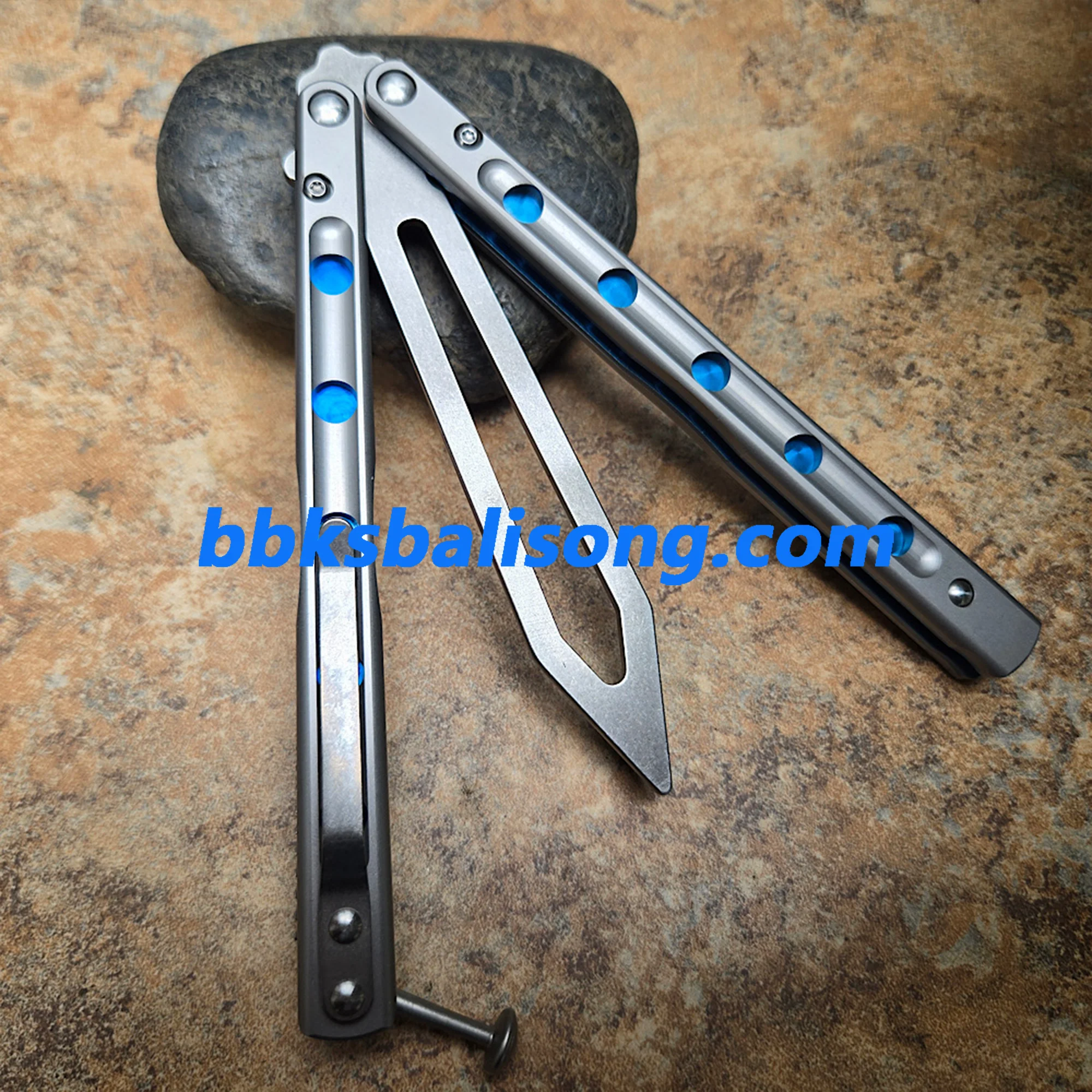 New Theone Titanium BM51 V6 Balisong Clone - Image 6