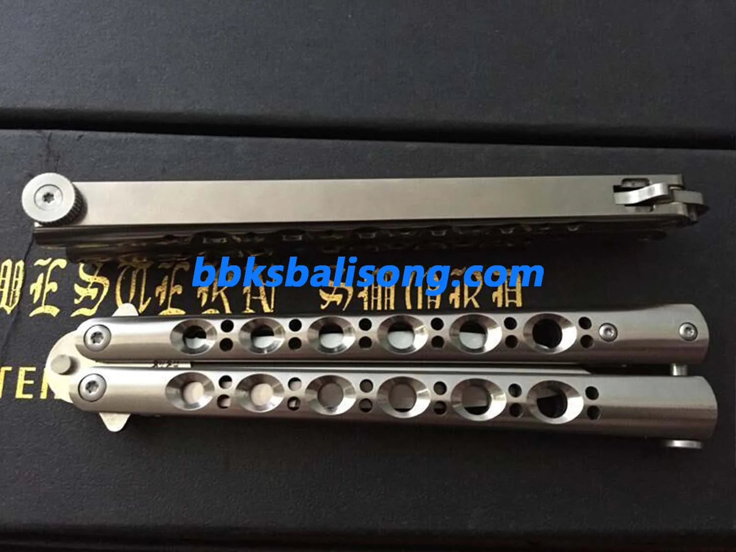 Theone Benchmade BM40 Balisong Clone Titanium Handle - Image 12