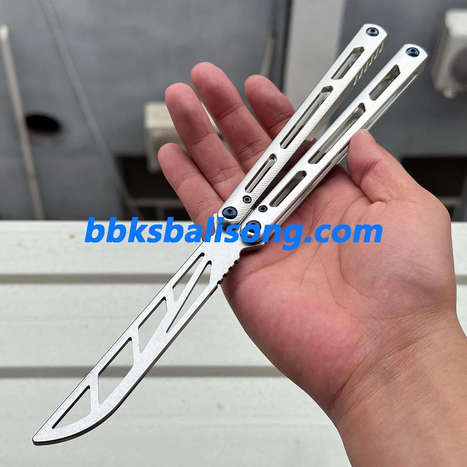 Titus Tsunami V4 Clone Balisong Trainer 7075 Aluminum Handle Bushing System - Image 9