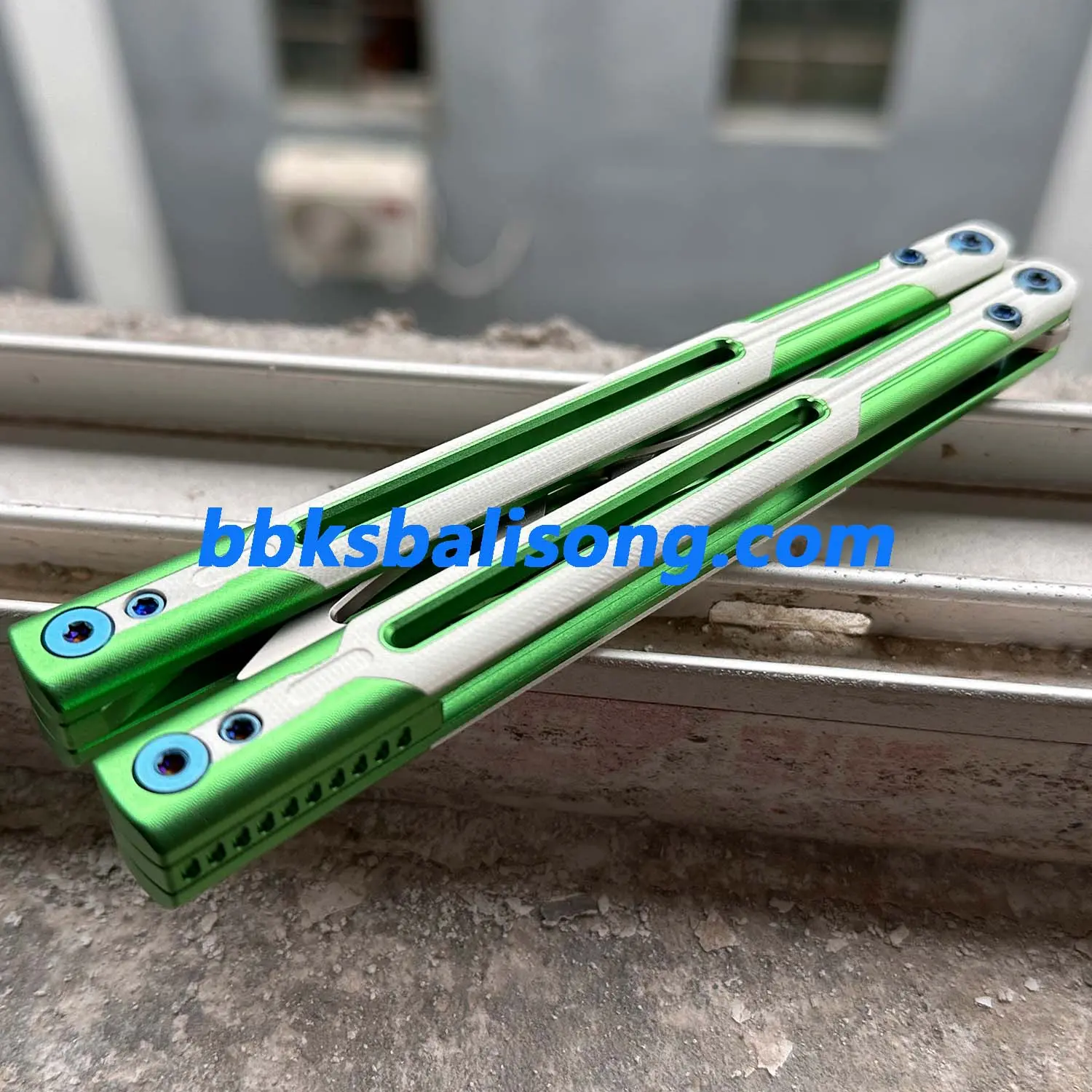 WZM Cygnus V2 Balisong Clone - Image 11