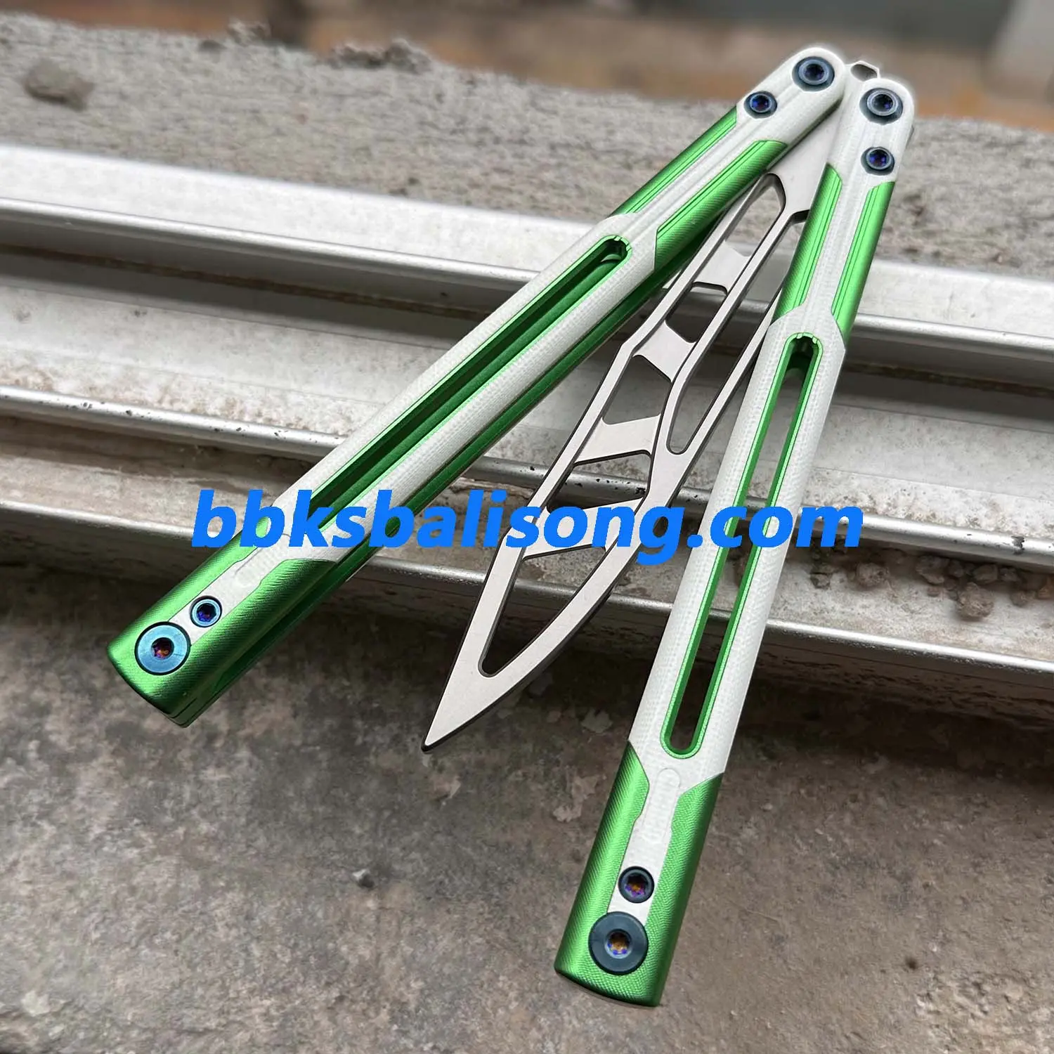 WZM Cygnus V2 Balisong Clone - Image 7